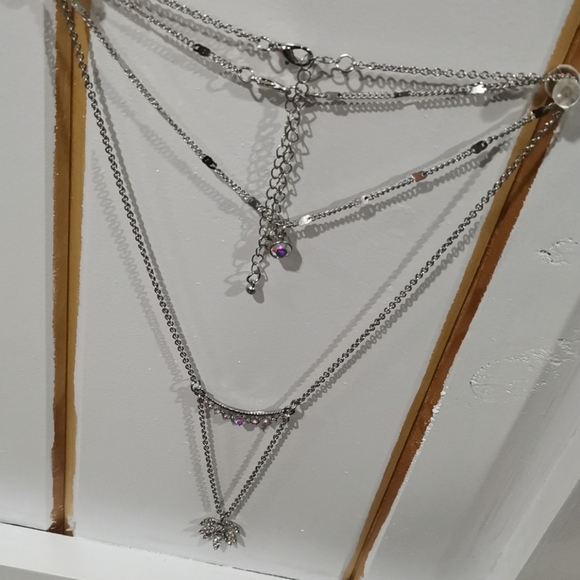 Necklace - Picture 3 of 4